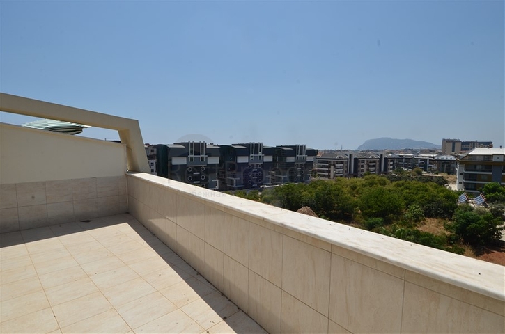 Пентхаус планировки 3+1 в районе Оба