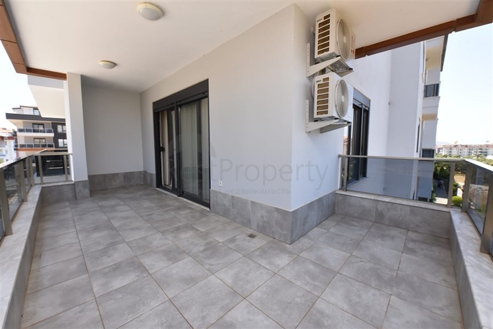 Двухкомнатная квартира с мебелью