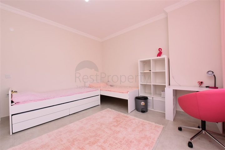 Двухкомнатная квартира с мебелью