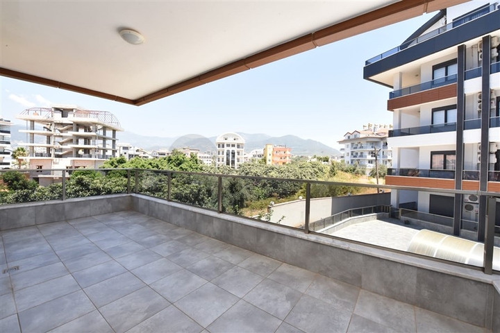 Двухкомнатная квартира с мебелью