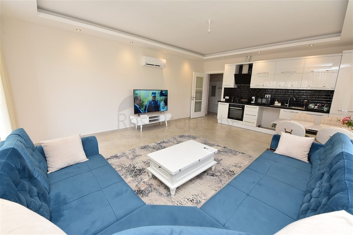 Двухкомнатная квартира с мебелью