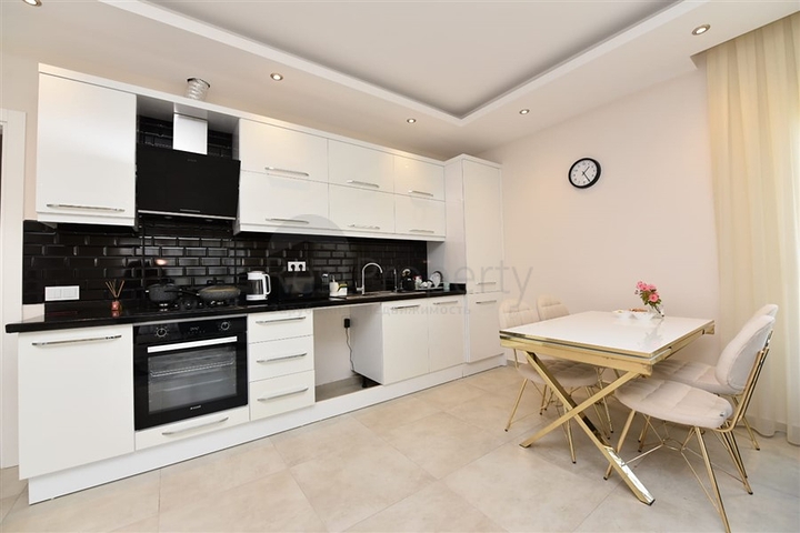 Двухкомнатная квартира с мебелью