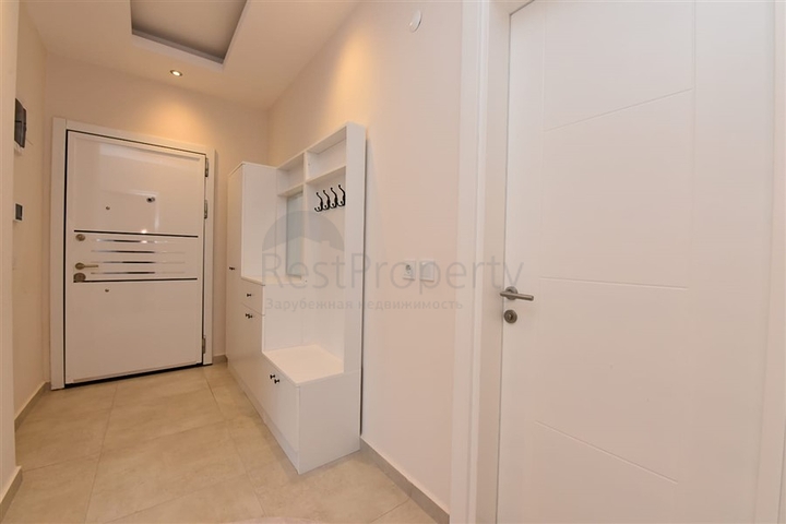 Двухкомнатная квартира с мебелью