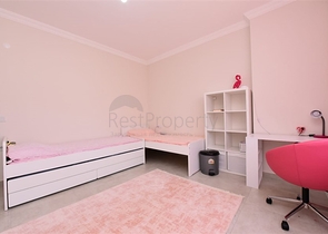 Двухкомнатная квартира с мебелью