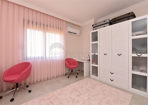 Двухкомнатная квартира с мебелью