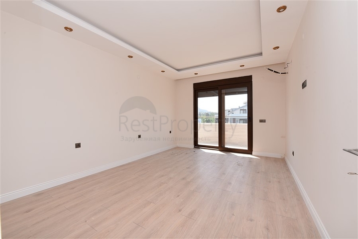 Пентхаус планировки 5+1 в районе Оба