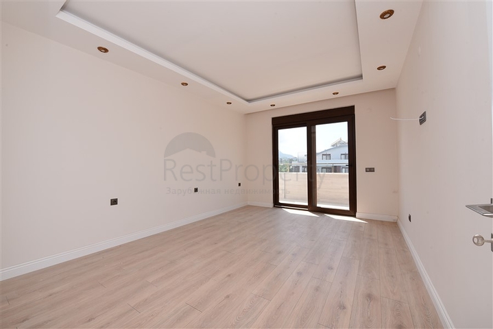 Пентхаус планировки 5+1 в районе Оба