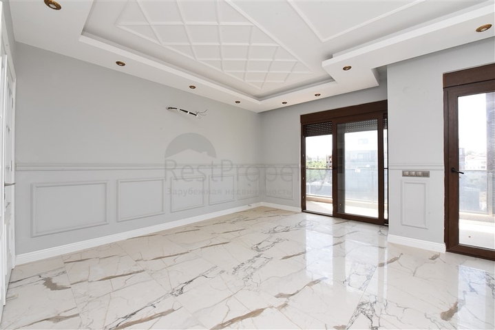 Пентхаус планировки 5+1 в районе Оба