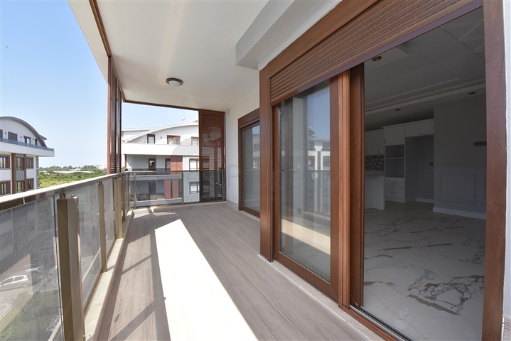 Пентхаус планировки 5+1 в районе Оба