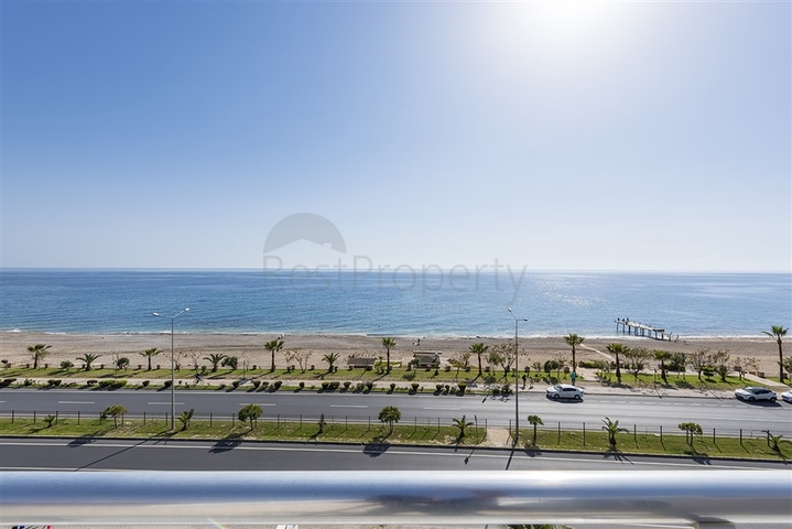 Пятикомнатный пентхаус с видом на море