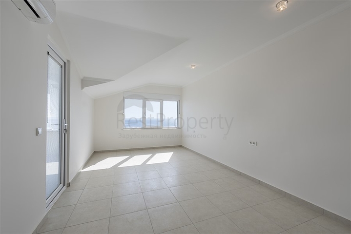 Пятикомнатный пентхаус с видом на море