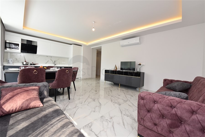 Трехкомнатная квартира на аренду 