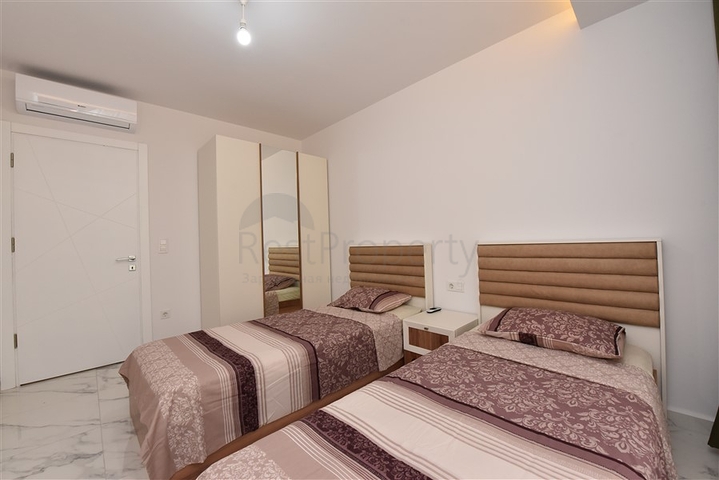 Трехкомнатная квартира на аренду 