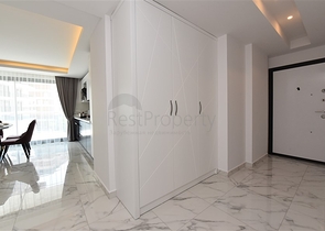 Трехкомнатная квартира на аренду 