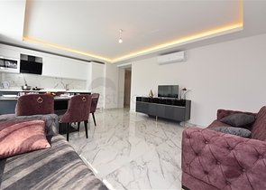 Трехкомнатная квартира на аренду 