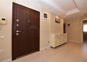 Меблированный пентхаус с видом на море  