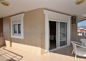 Меблированный пентхаус с видом на море  