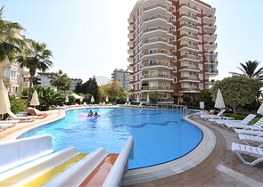 Меблированный пентхаус с видом на море  