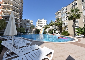 Меблированный пентхаус с видом на море  