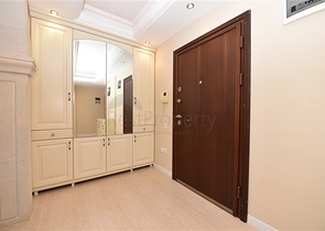 Меблированный пентхаус с видом на море  