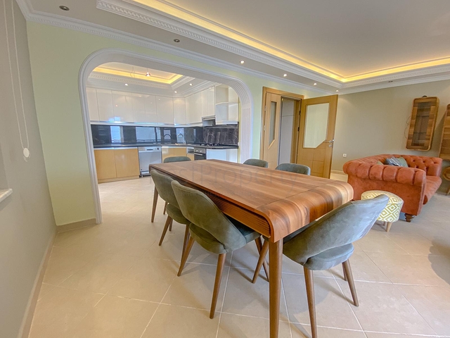 Большой пентхаус с видом на море