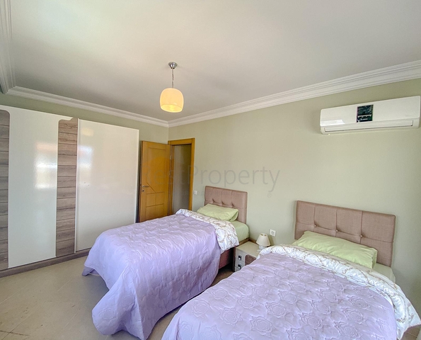 Большой пентхаус с видом на море