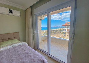 Большой пентхаус с видом на море