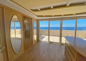 Большой пентхаус с видом на море