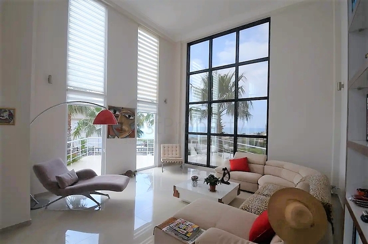 Меблированная вилла планировки 2+1