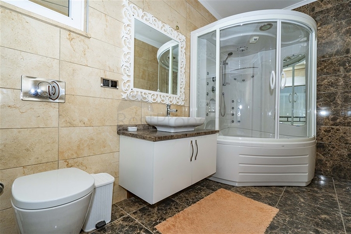 Двухэтажная вилла планировки 4+1