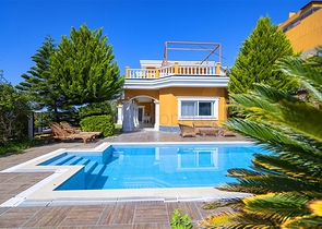 Двухэтажная вилла планировки 4+1