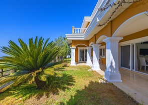 Двухэтажная вилла планировки 4+1