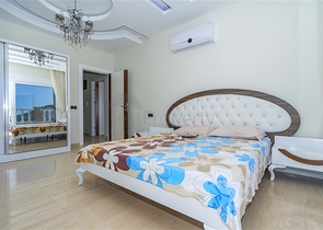 Двухэтажная вилла планировки 4+1