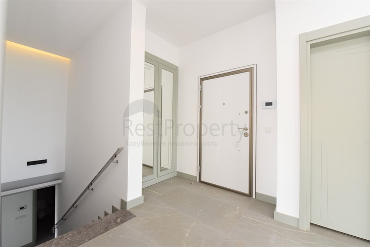 Пентхаус планировки 3+1 с видом на море