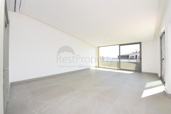 Пентхаус планировки 3+1 с видом на море