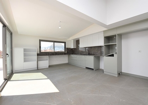 Пентхаус планировки 3+1 с видом на море