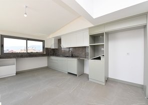 Пентхаус планировки 3+1 с видом на море