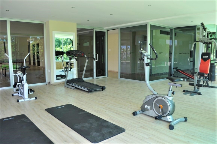 Трехкомнатная квартира с видом на море