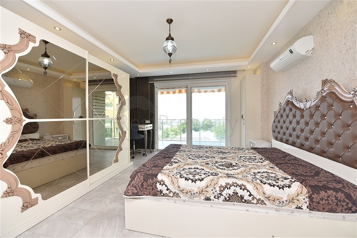 Трехкомнатная квартира с видом на море