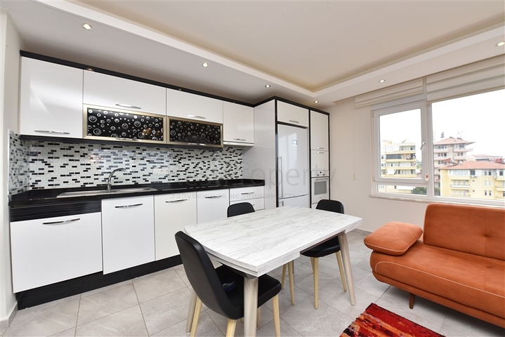 Трехкомнатная квартира с видом на море