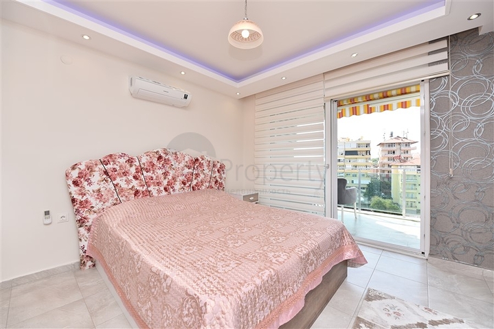 Трехкомнатная квартира с видом на море