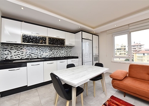 Трехкомнатная квартира с видом на море