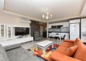 Трехкомнатная квартира с видом на море