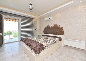 Трехкомнатная квартира с видом на море