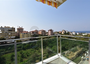 Трехкомнатная квартира с видом на море