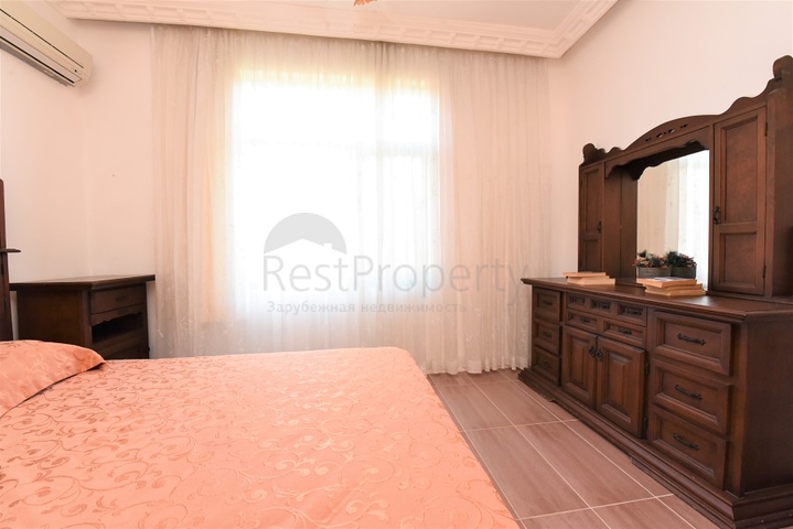 Меблированная вилла в шаговой доступности от моря