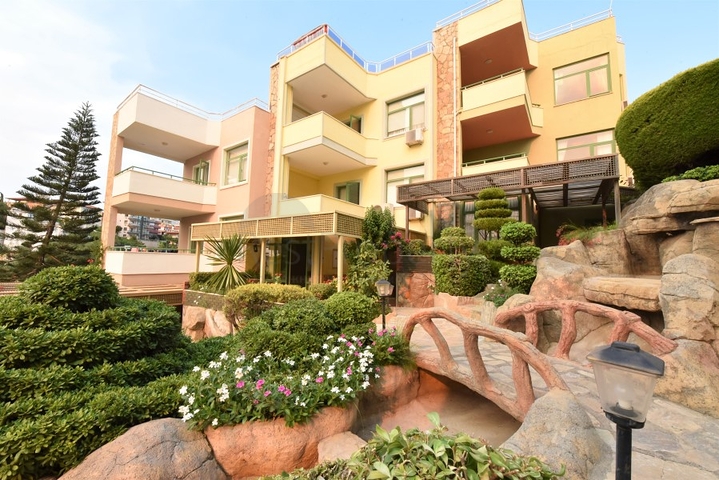 Меблированная вилла в шаговой доступности от моря