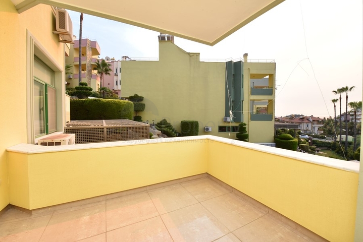 Меблированная вилла в шаговой доступности от моря