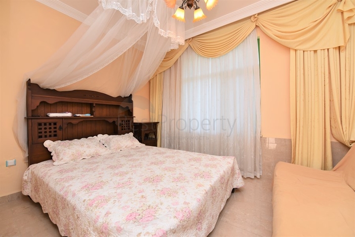 Меблированная вилла в шаговой доступности от моря