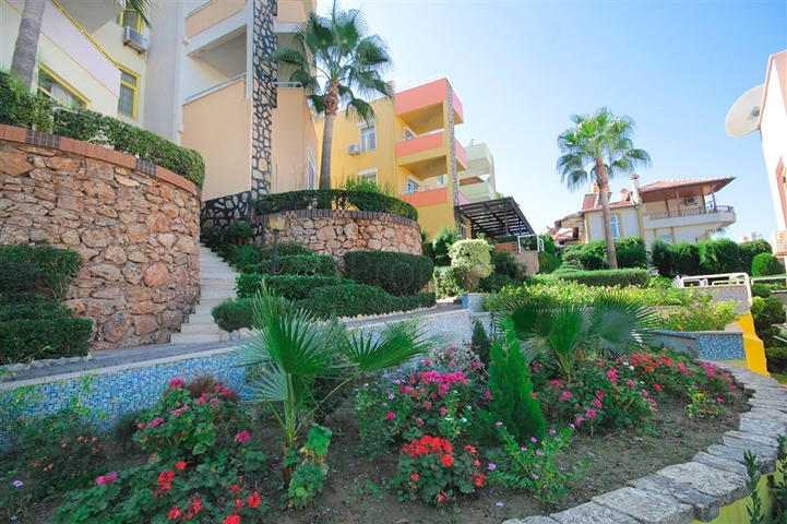 Меблированная вилла в шаговой доступности от моря